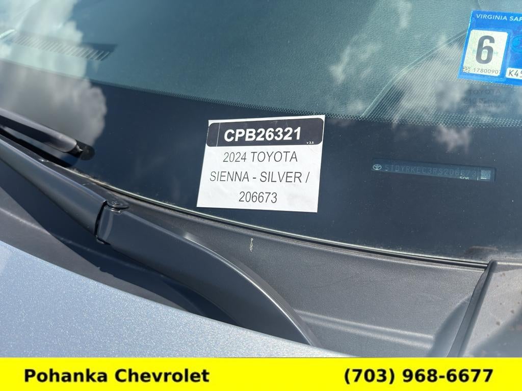 2024 Toyota Sienna XLE