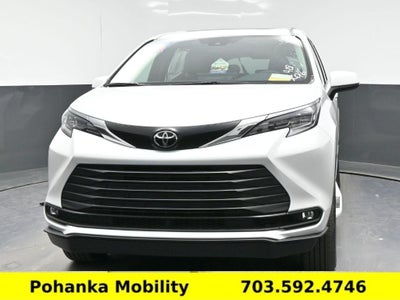 2026 Toyota Sienna XLE