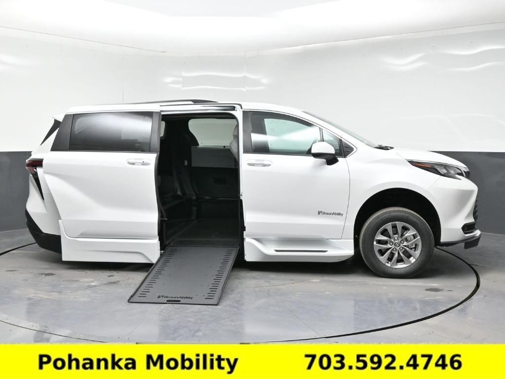 2026 Toyota Sienna XLE