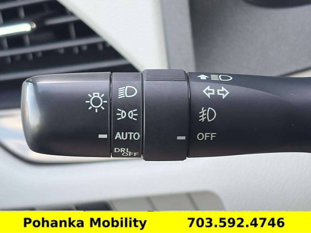 2020 Toyota Sienna XLE Auto Access Seat