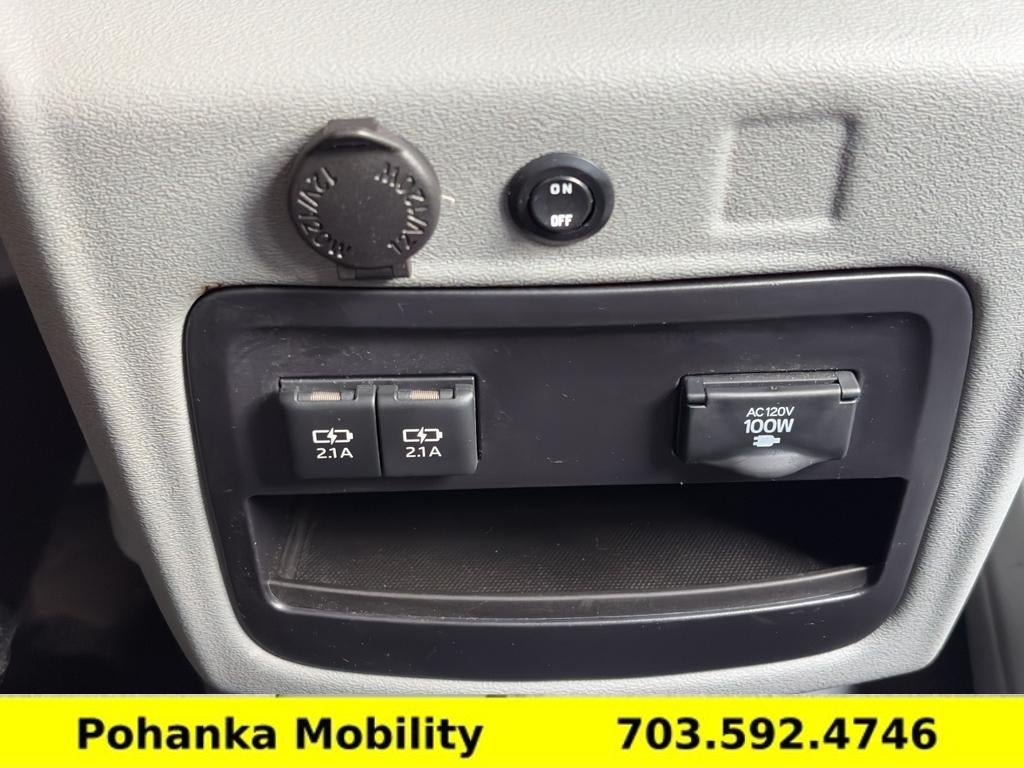 2020 Toyota Sienna XLE Auto Access Seat