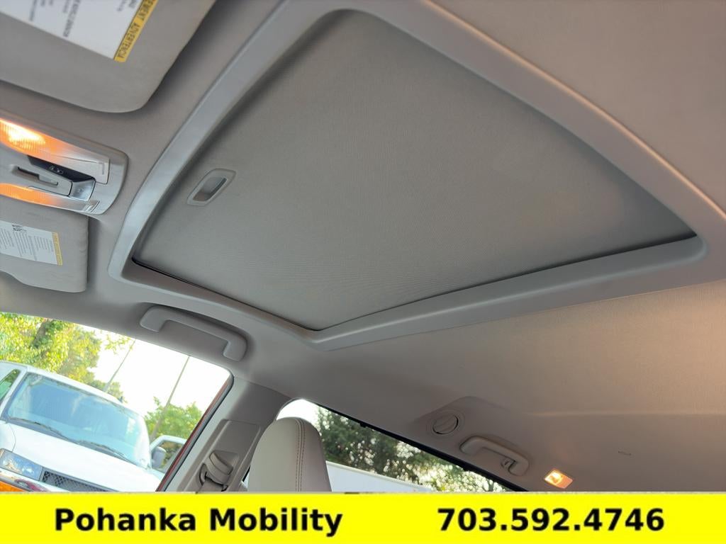2020 Toyota Sienna XLE Auto Access Seat