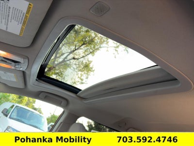 2020 Toyota Sienna XLE Auto Access Seat