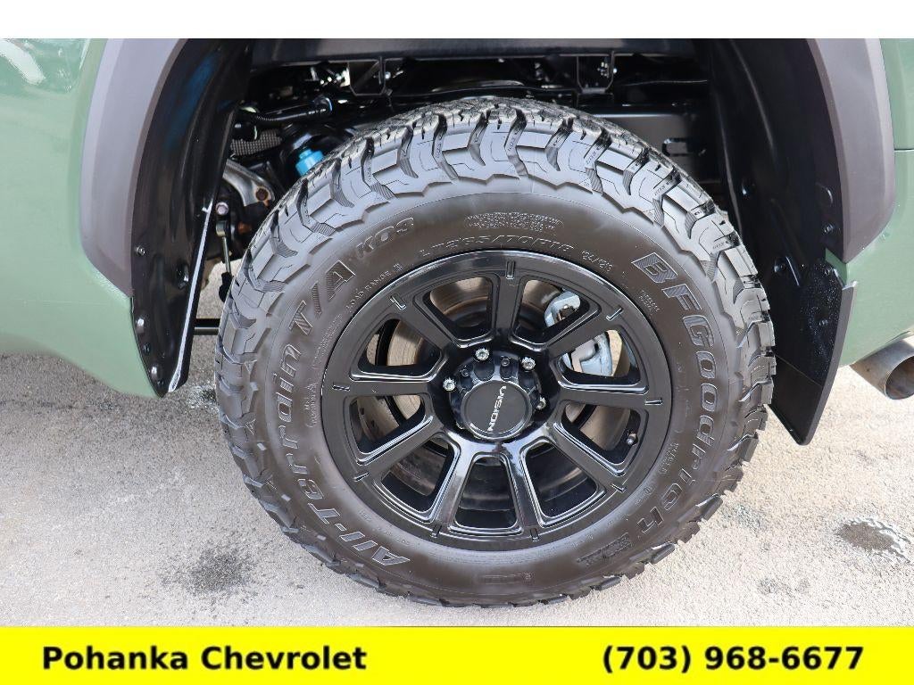 2022 Toyota Tundra 4WD SR5