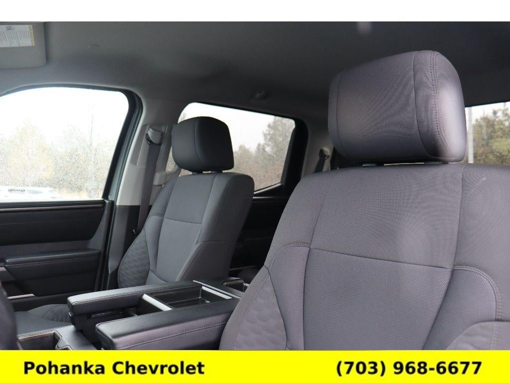 2022 Toyota Tundra 4WD SR5