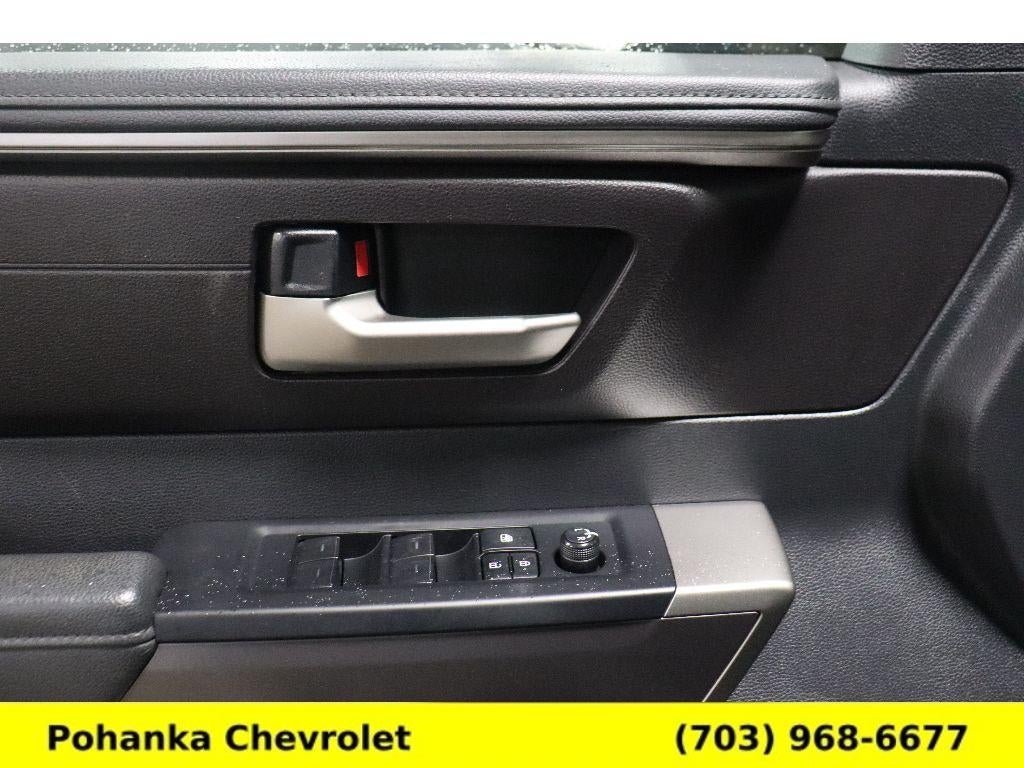 2022 Toyota Tundra 4WD SR5