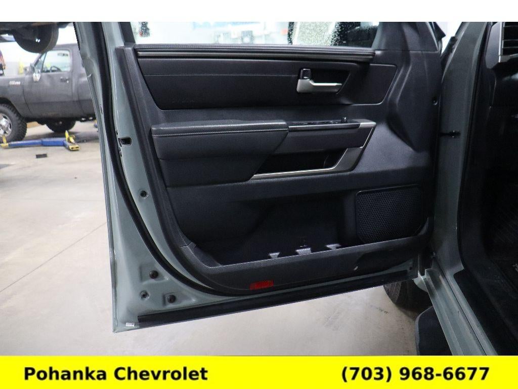 2022 Toyota Tundra 4WD SR5