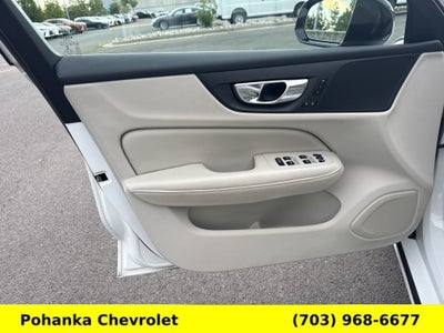2022 Volvo S60 B5 Momentum