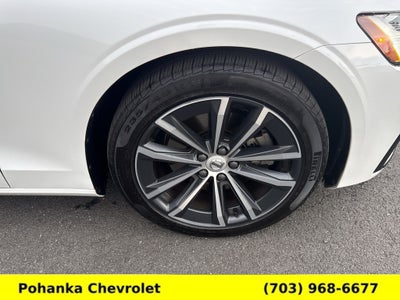 2022 Volvo S60 B5 Momentum
