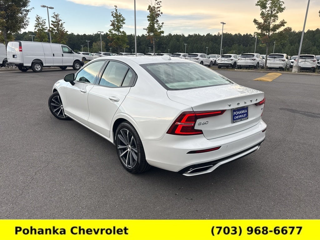 2022 Volvo S60 B5 Momentum