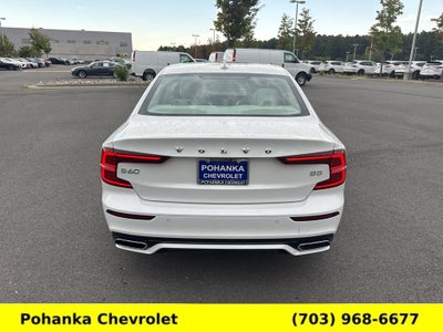 2022 Volvo S60 B5 Momentum