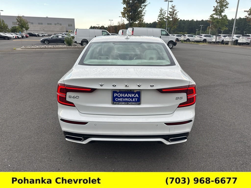 2022 Volvo S60 B5 Momentum