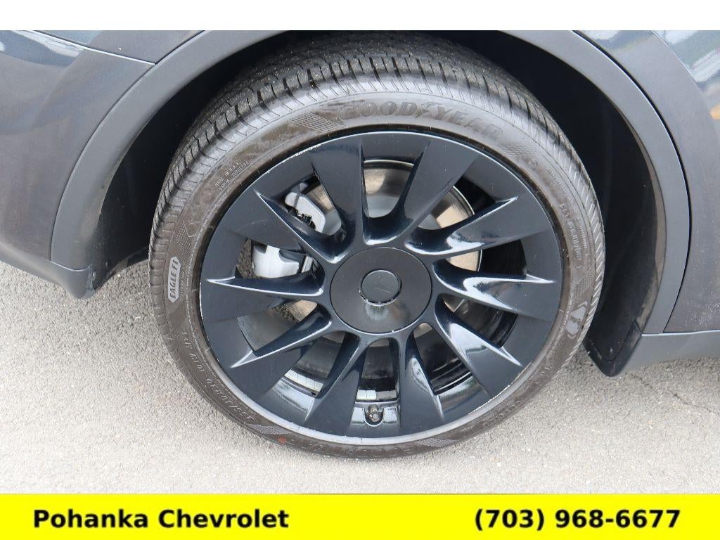 2024 Tesla Model Y Base