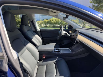 2022 Tesla Model Y Long Range Dual Motor All-Wheel Drive
