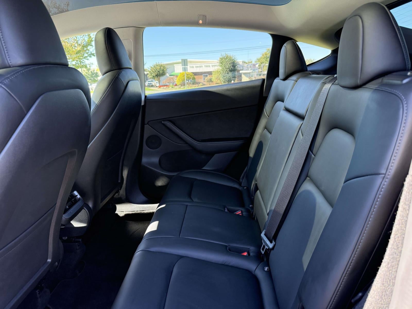 2022 Tesla Model Y Long Range Dual Motor All-Wheel Drive