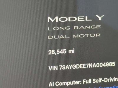 2022 Tesla Model Y Long Range Dual Motor All-Wheel Drive
