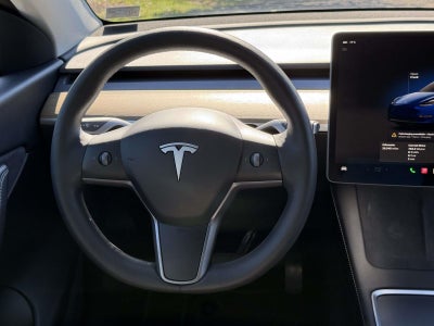 2022 Tesla Model Y Long Range Dual Motor All-Wheel Drive