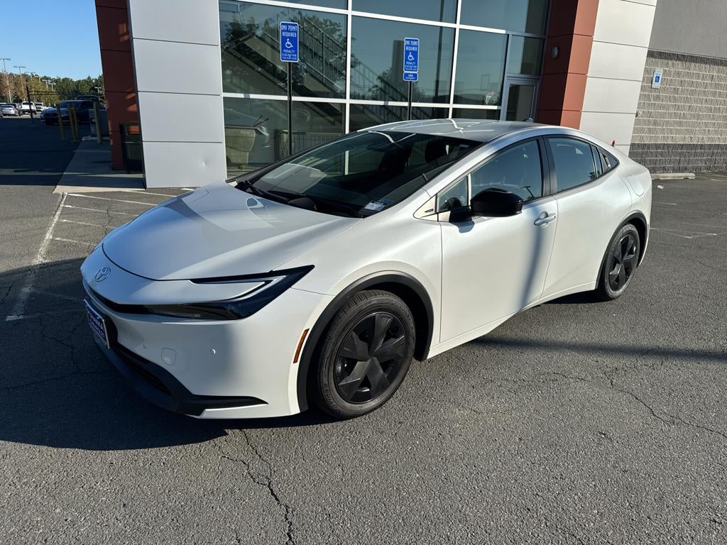 2026 Toyota Prius LE