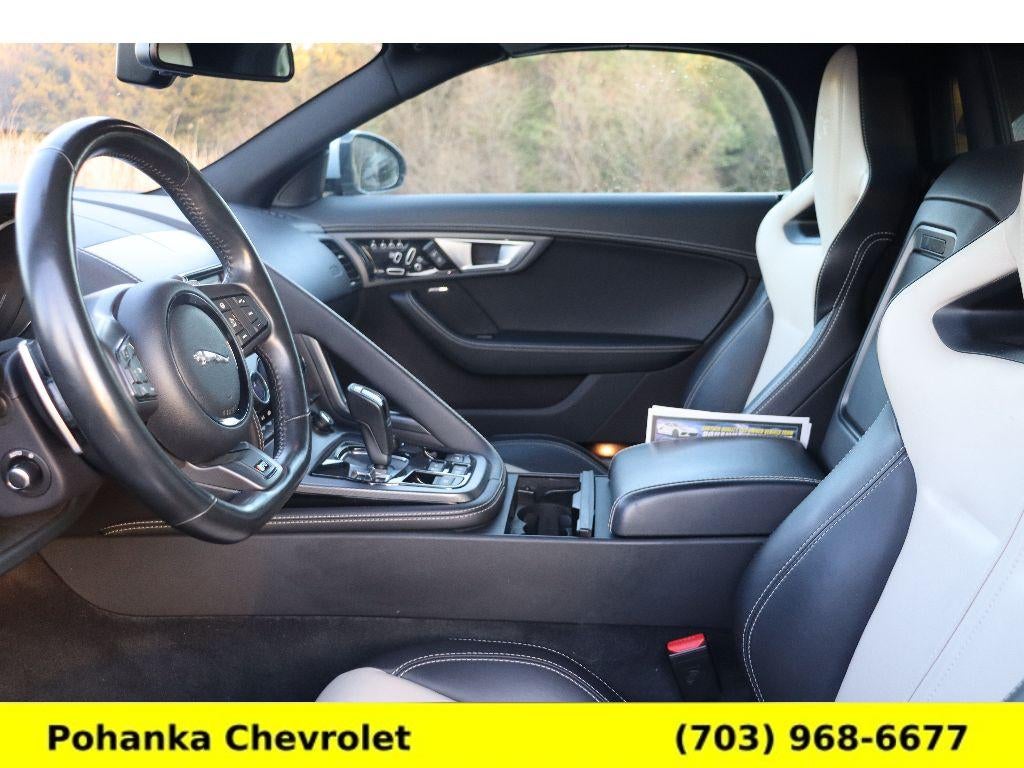 2017 Jaguar F-TYPE R