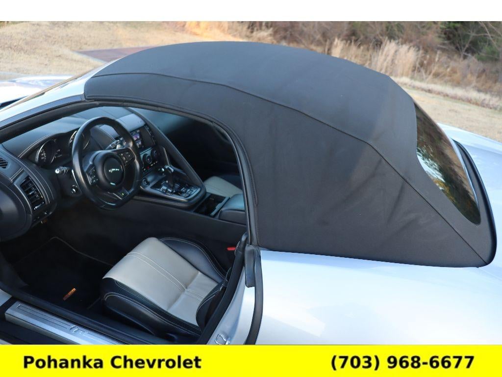 2017 Jaguar F-TYPE R