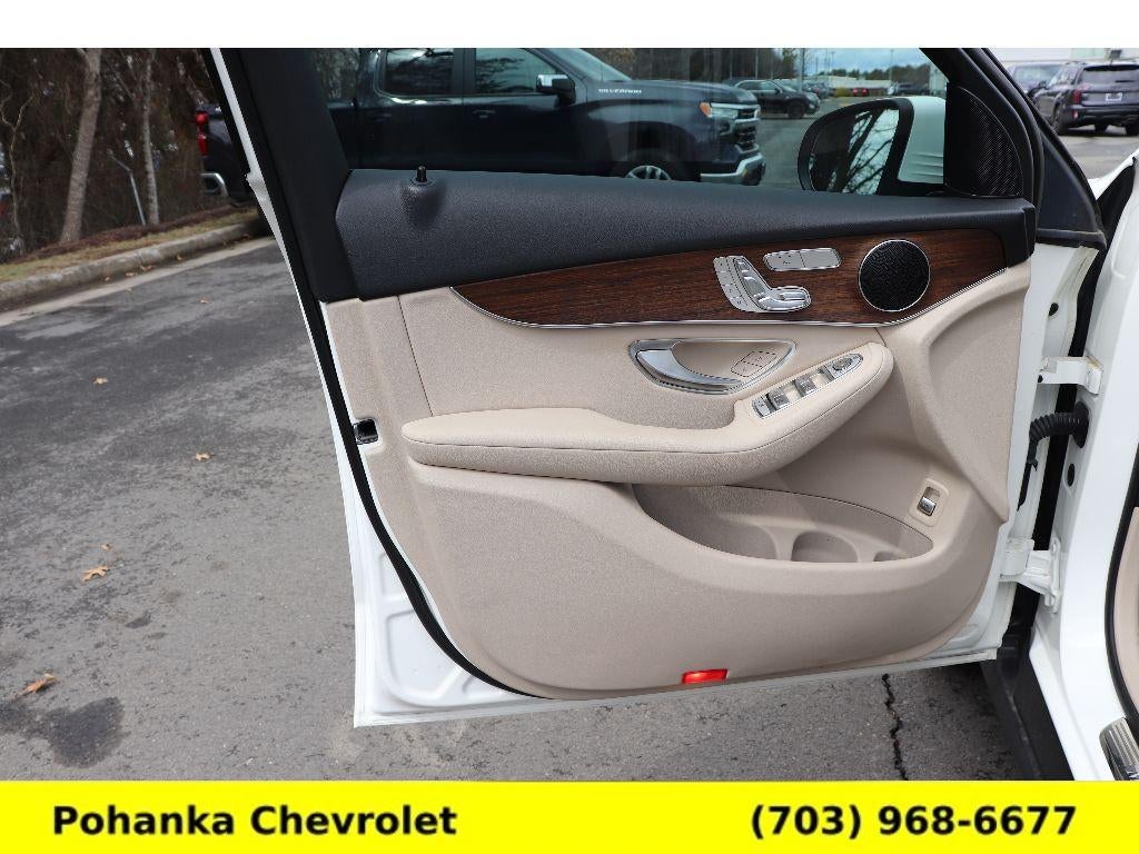 2022 Mercedes-Benz GLC GLC300 - Photo 21