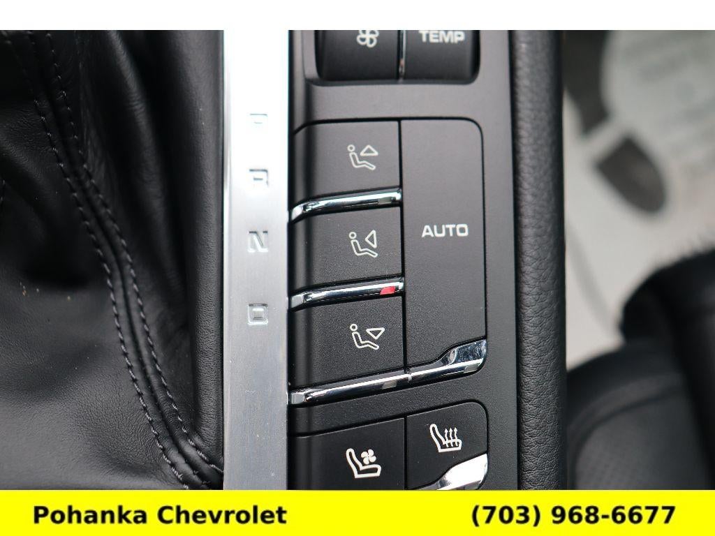 2021 Porsche Macan NA