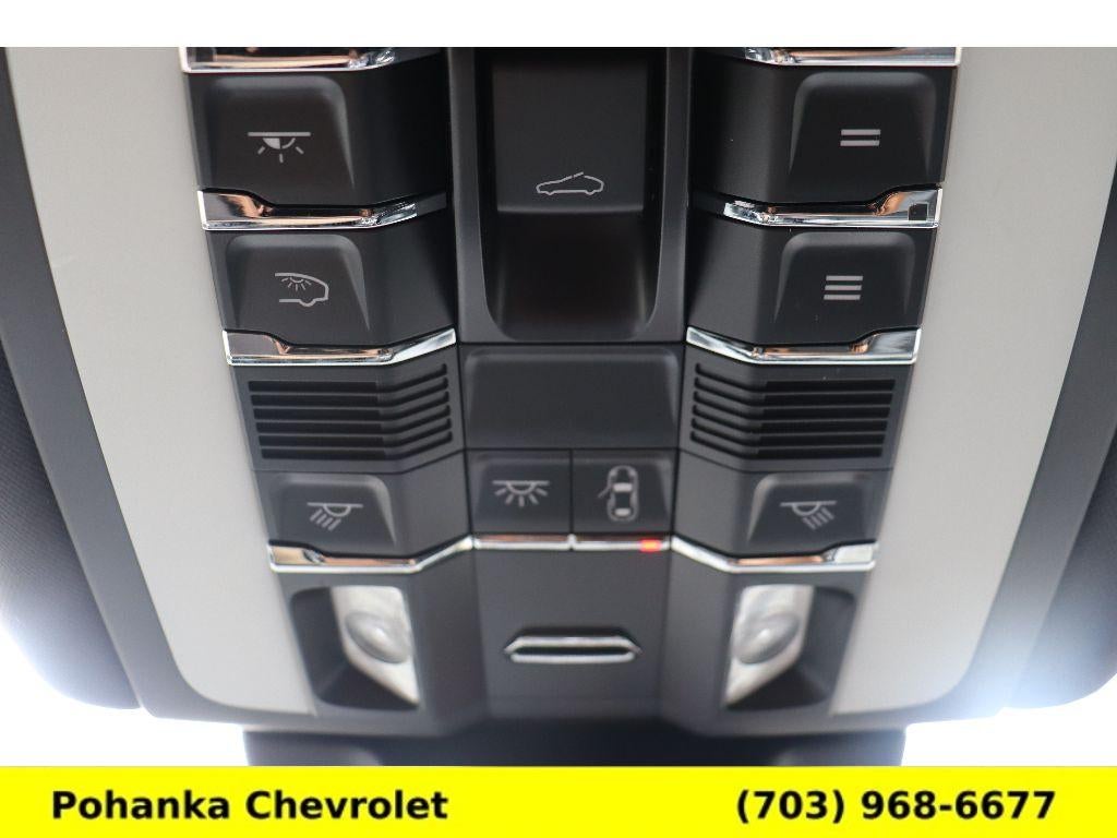 2021 Porsche Macan NA