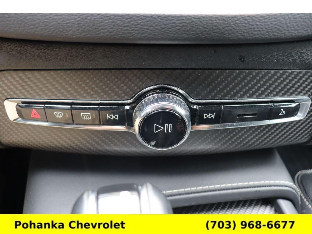 2020 Volvo XC90 R-Design