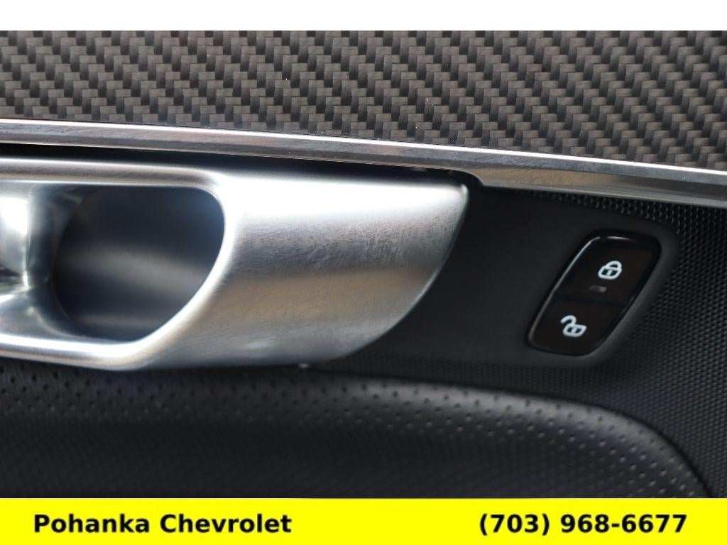 2020 Volvo XC90 R-Design